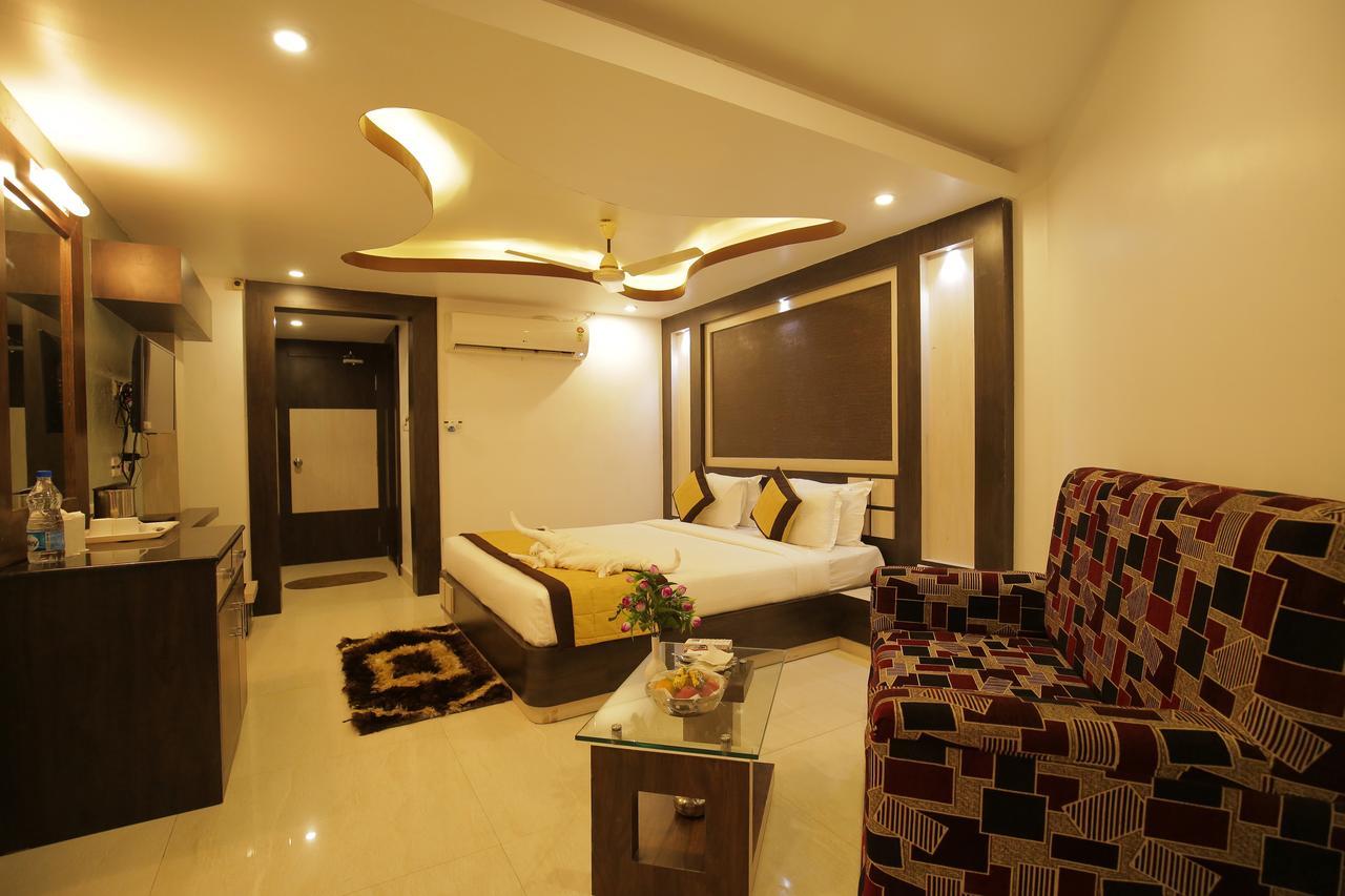 Hotel Balaji International Пурі Екстер'єр фото